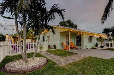 1907 2ND STREET