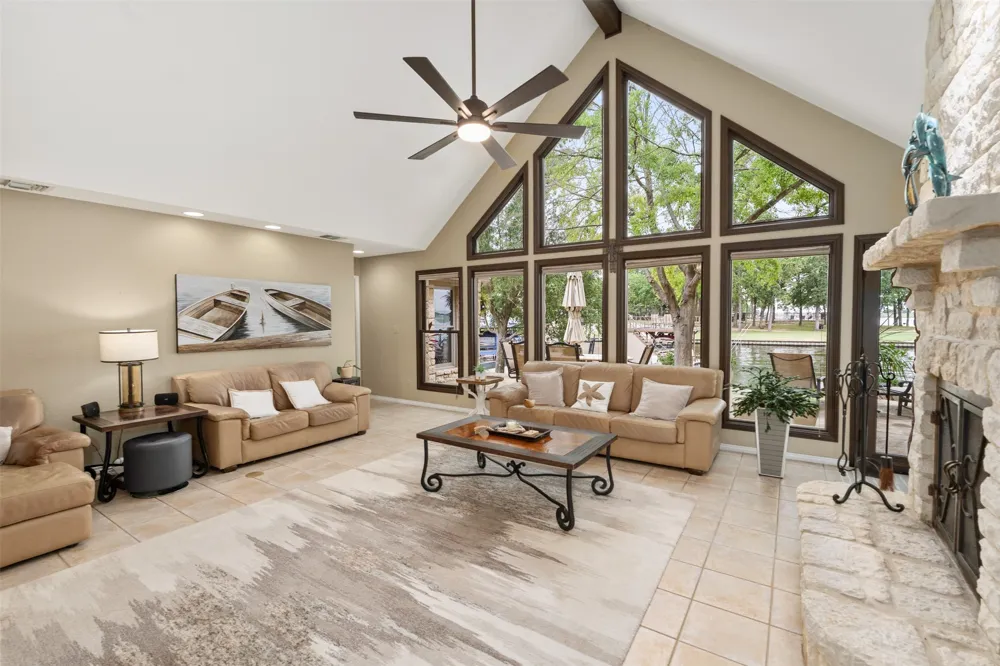 301 Northshore Trinidad, TX 75163