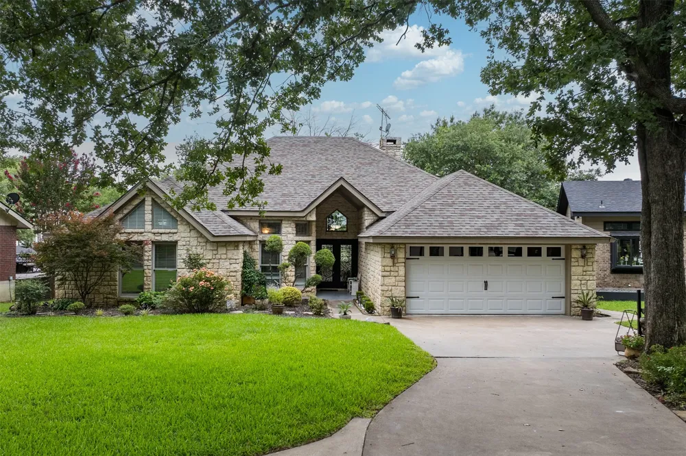 301 Northshore Trinidad, TX 75163