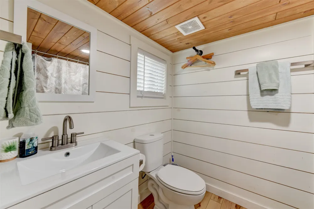 1156 Narrows Road Blanco, TX 78606