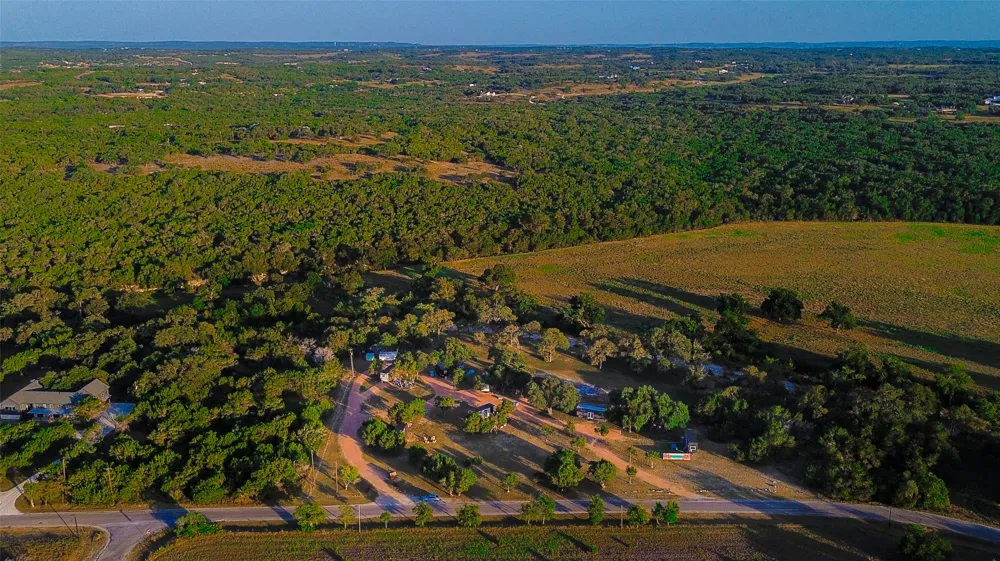 1156 Narrows Road Blanco, TX 78606