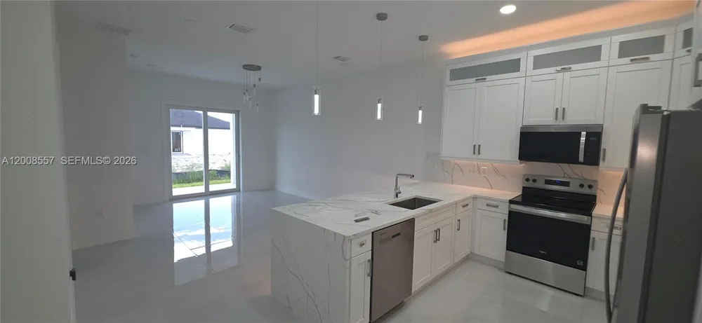 322 Poplar #22 Lehigh Acres, FL 33974