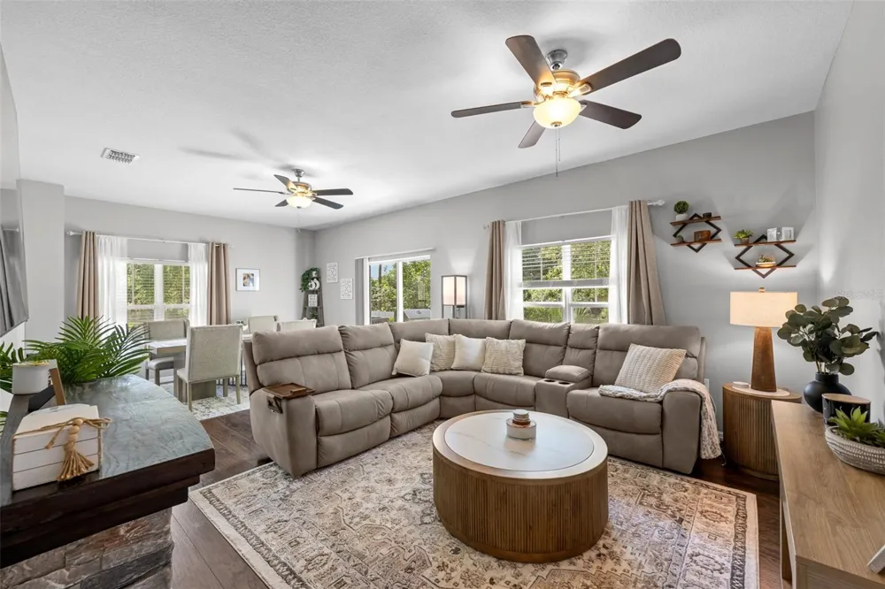 8519 BROKEN WILLOW COURT Tampa, FL 33647