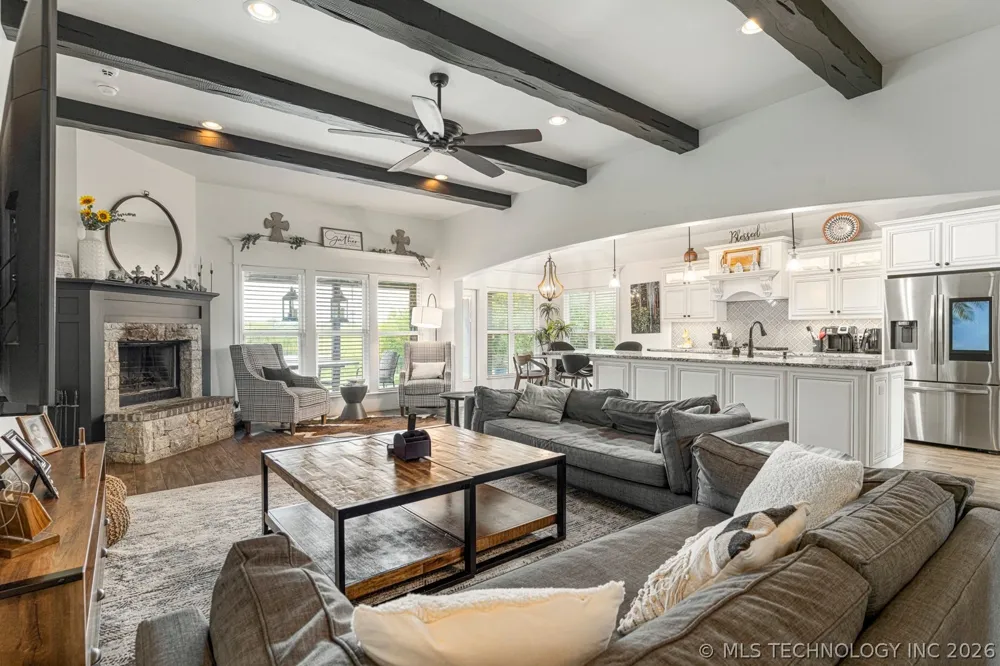 4295 Happy Camp Road Beggs, OK 74421