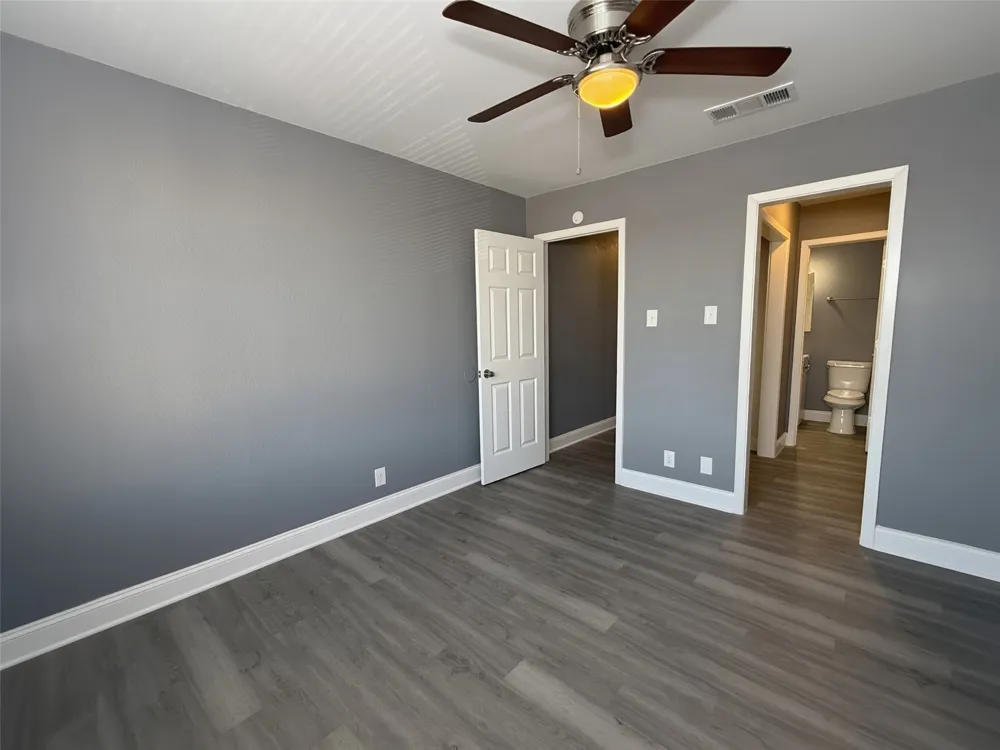 1900 W Taylor Street Sherman, TX 75092