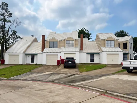 1900 W Taylor Street