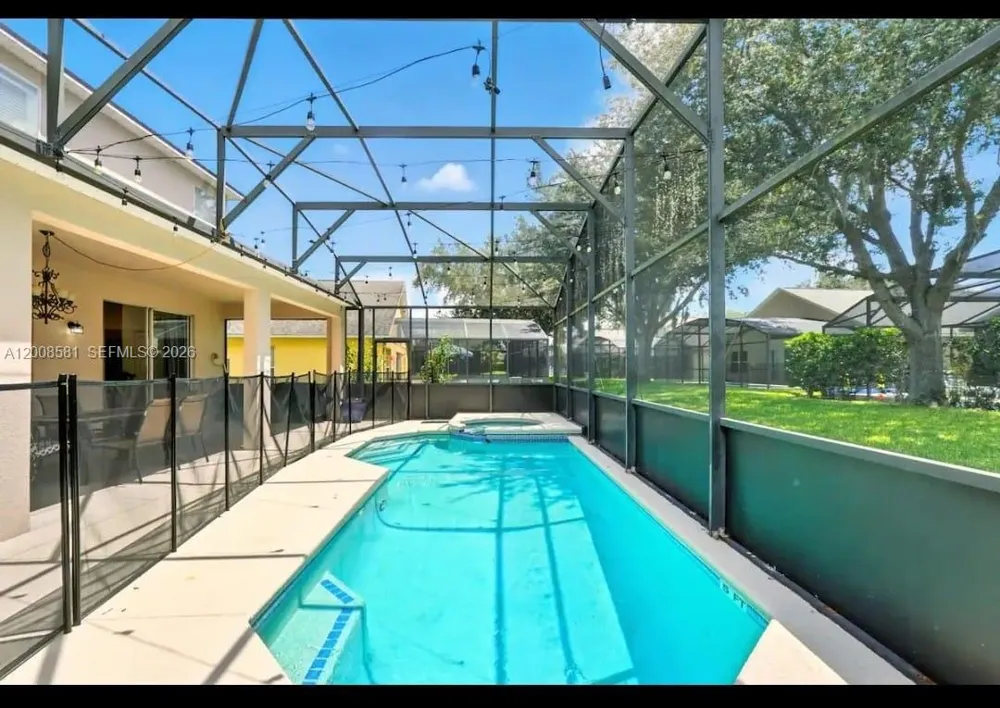 8520 Sunrise Key Drive #1 Kissimmee, FL 34747