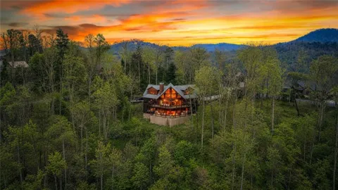 602 Overlook Drive