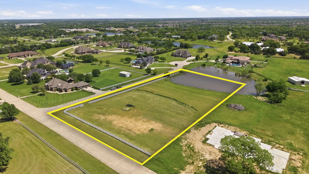900 Show Master Court Bartonville, TX 76226