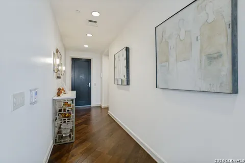 4242 Broadway #1702