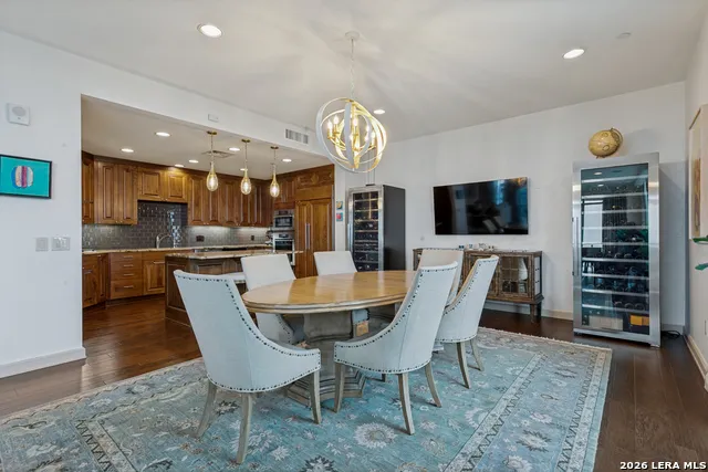 4242 Broadway #1702 San Antonio, TX 78209