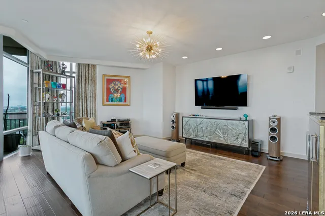 4242 Broadway #1702 San Antonio, TX 78209