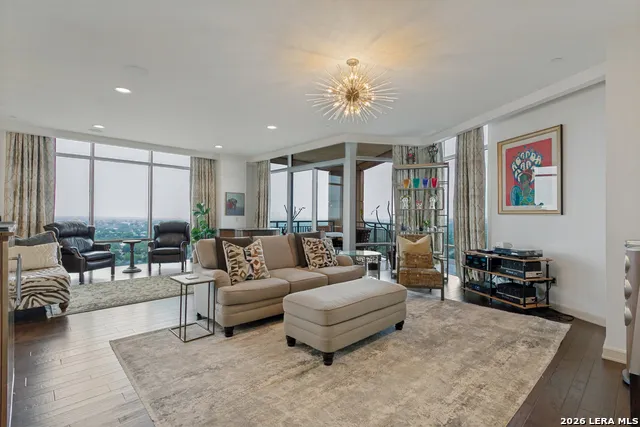 4242 Broadway #1702 San Antonio, TX 78209