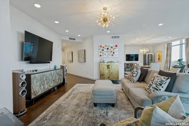 4242 Broadway #1702 San Antonio, TX 78209