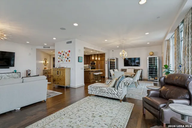 4242 Broadway #1702 San Antonio, TX 78209