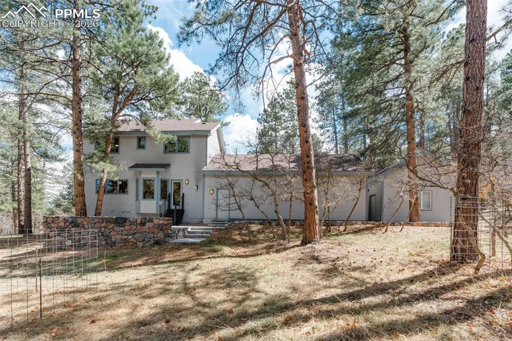 7045 Perry Park Boulevard Larkspur, CO 80118
