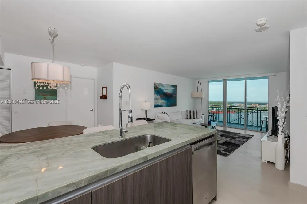 90 Alton Rd #2304 Miami Beach, FL 33139