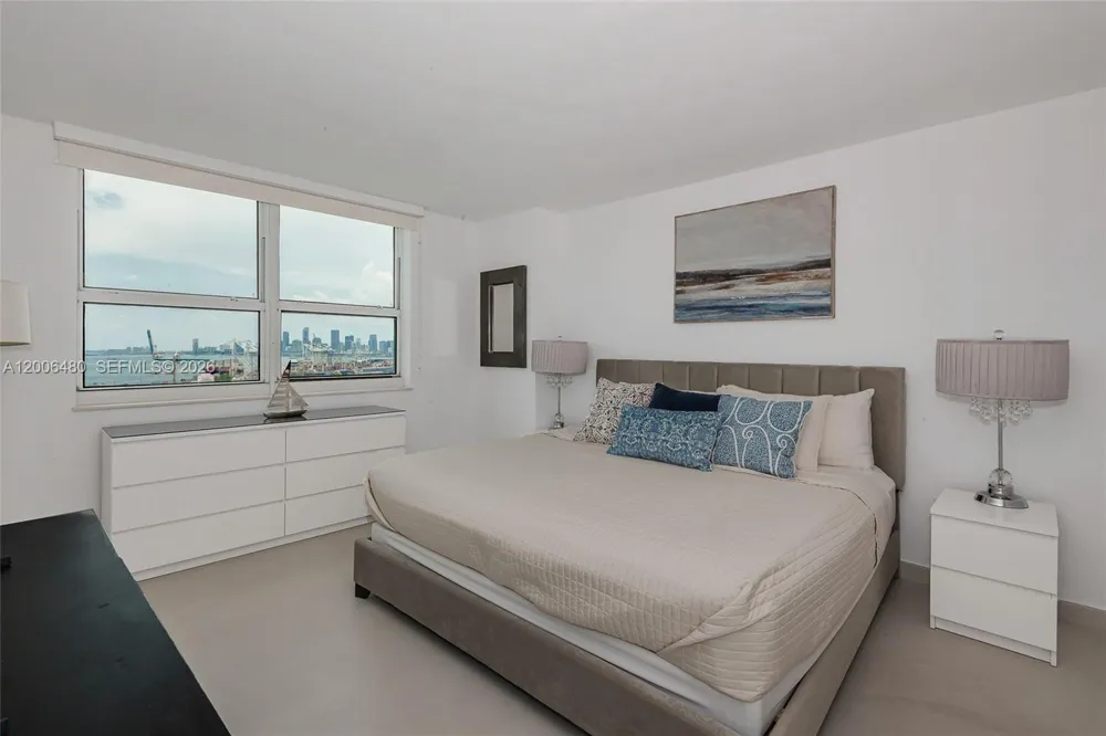 90 Alton Rd #2304 Miami Beach, FL 33139