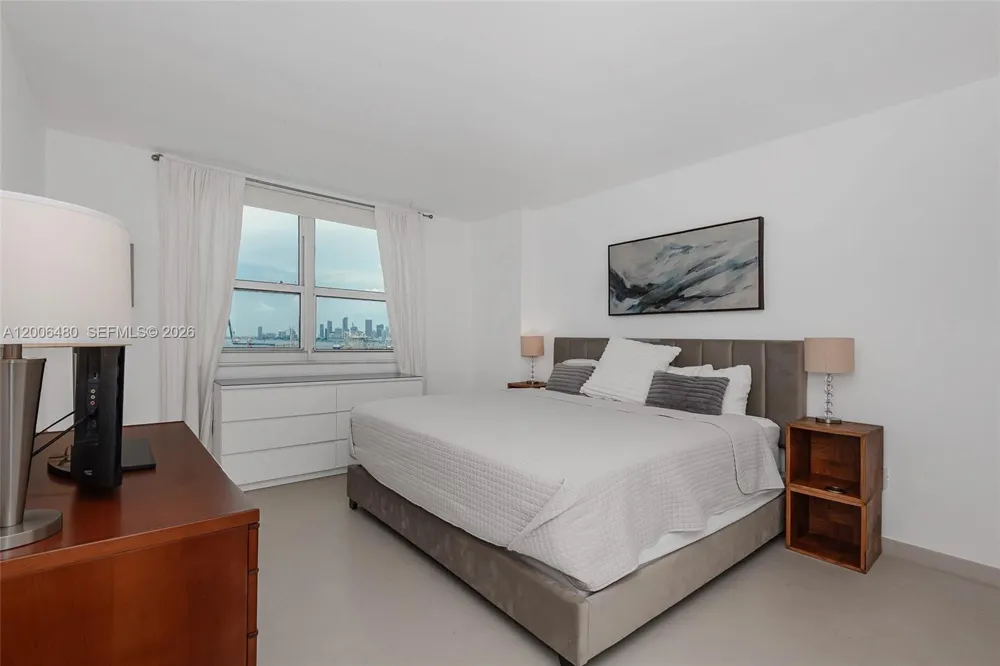 90 Alton Rd #2304 Miami Beach, FL 33139