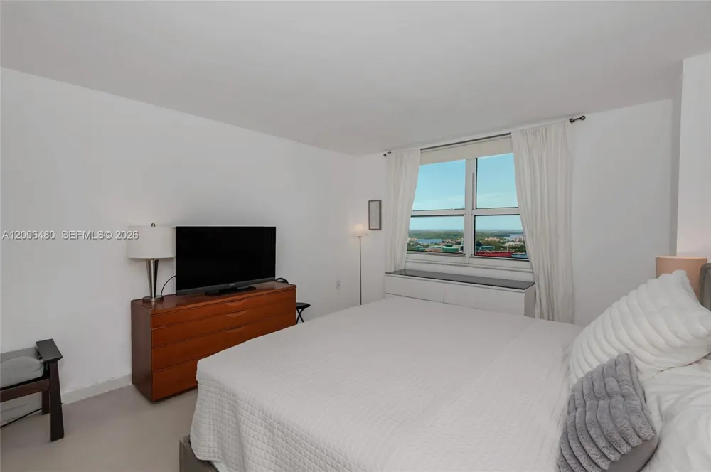 90 Alton Rd #2304 Miami Beach, FL 33139