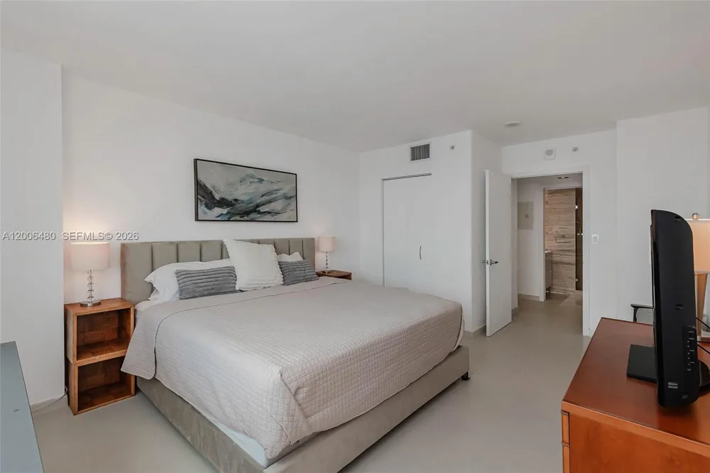 90 Alton Rd #2304 Miami Beach, FL 33139