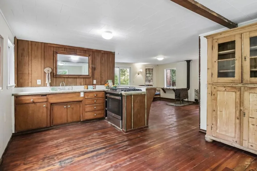 123 Pine Avenue Felton, CA 95018