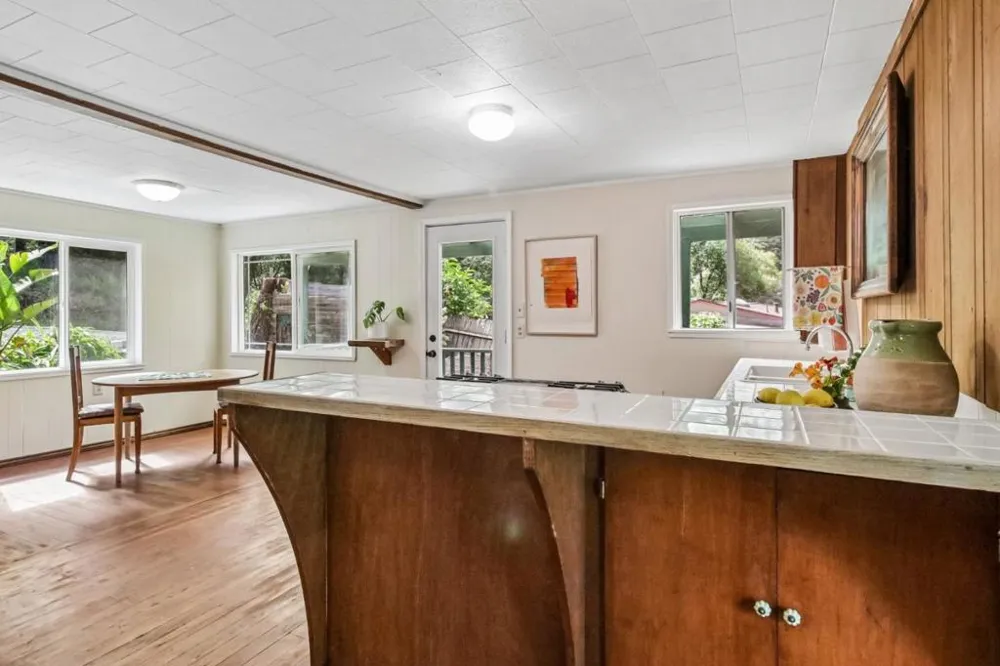 123 Pine Avenue Felton, CA 95018