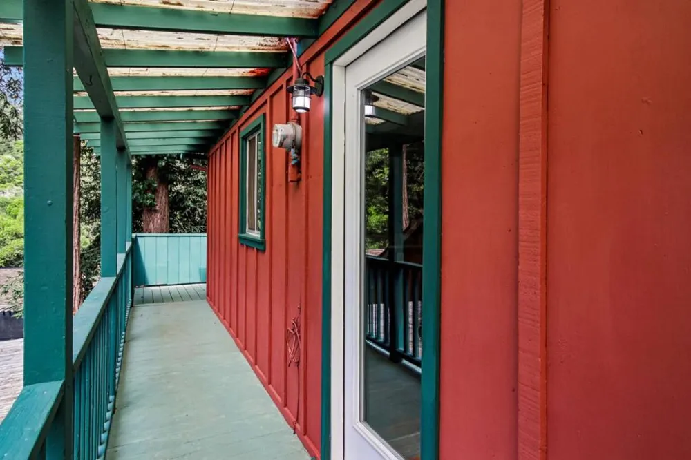 123 Pine Avenue Felton, CA 95018