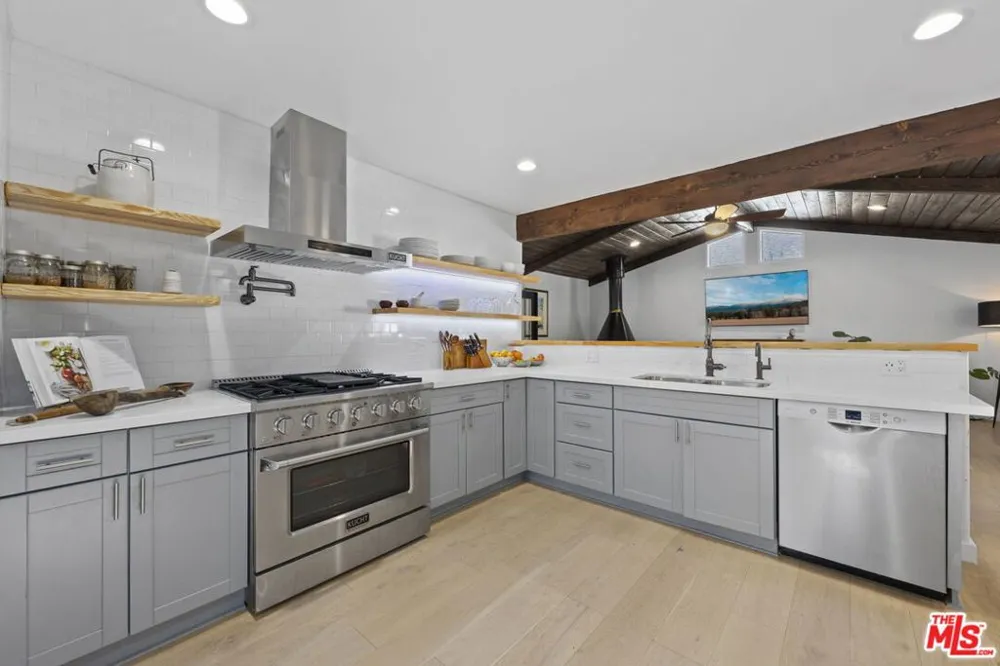 251 Encinal Avenue Ojai, CA 93023