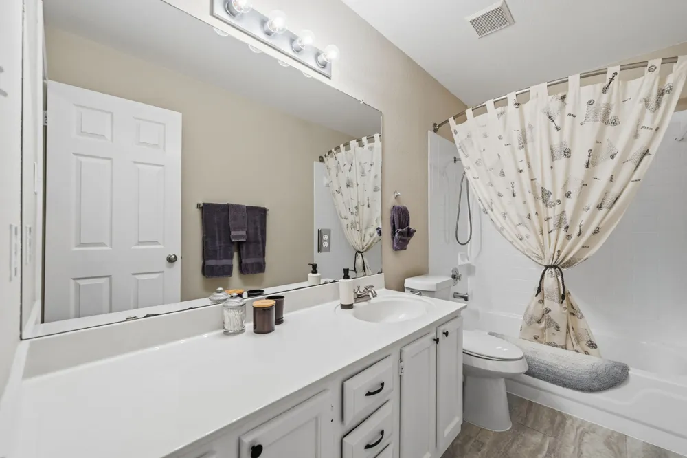 3704 Kissman Drive Austin, TX 78728