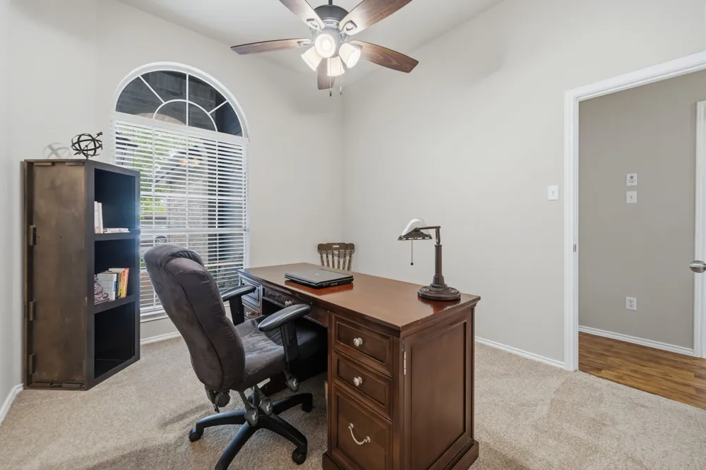 3704 Kissman Drive Austin, TX 78728
