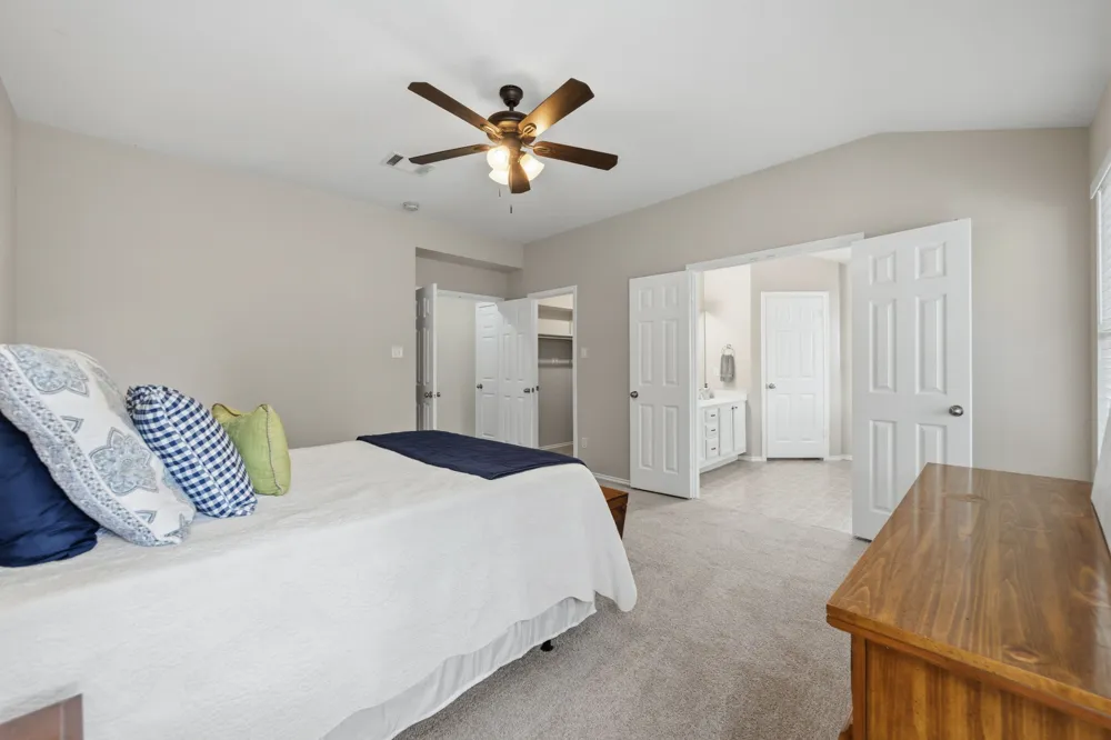 3704 Kissman Drive Austin, TX 78728