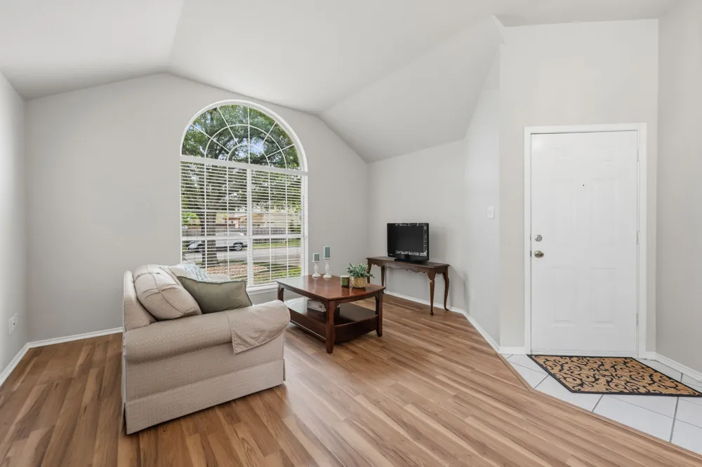 3704 Kissman Drive Austin, TX 78728
