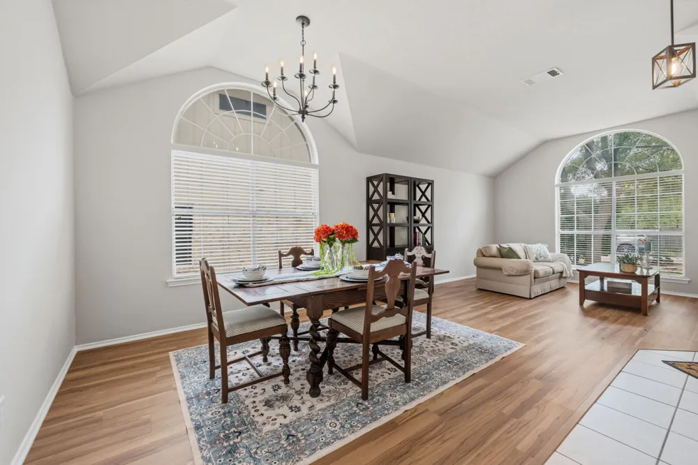 3704 Kissman Drive Austin, TX 78728