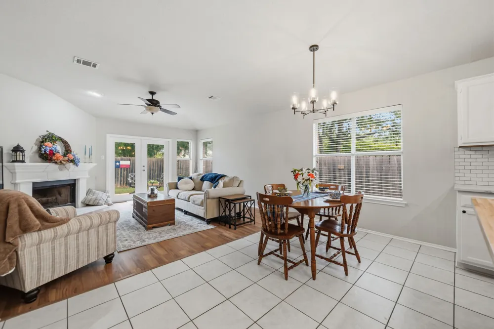 3704 Kissman Drive Austin, TX 78728