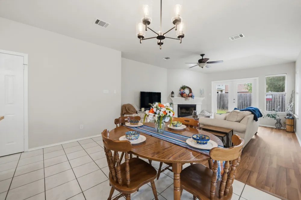 3704 Kissman Drive Austin, TX 78728