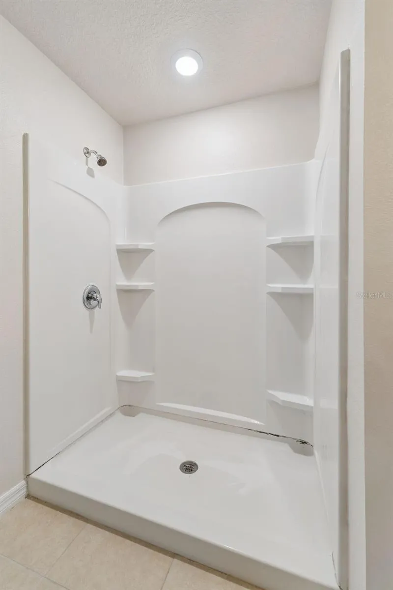 2447 CASPIAN DRIVE Lakeland, FL 33805
