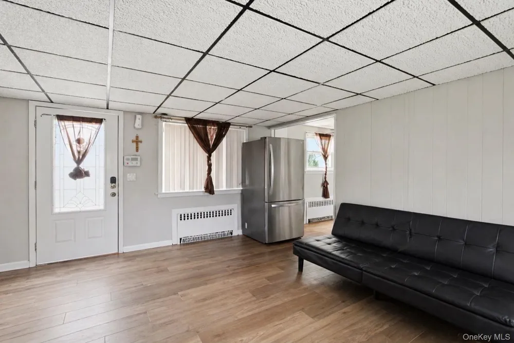 162 Parkwood Drive Shirley, NY 11967