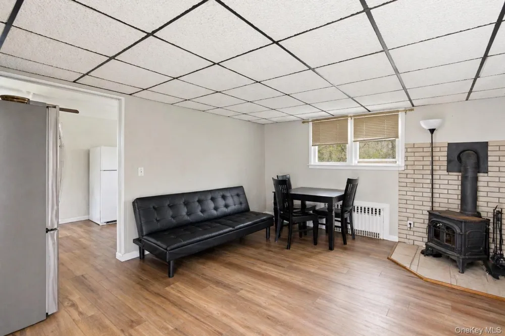 162 Parkwood Drive Shirley, NY 11967