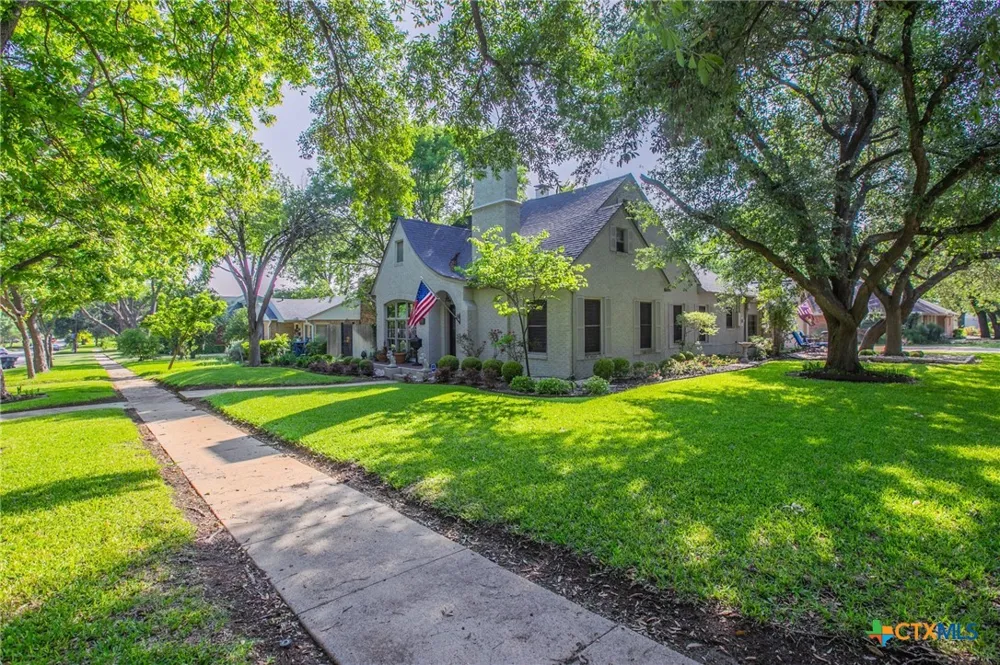 1120 13th Street Temple, TX 76501