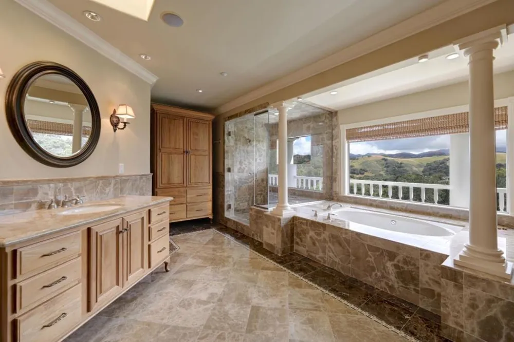 75 Robley Road Salinas, CA 93908
