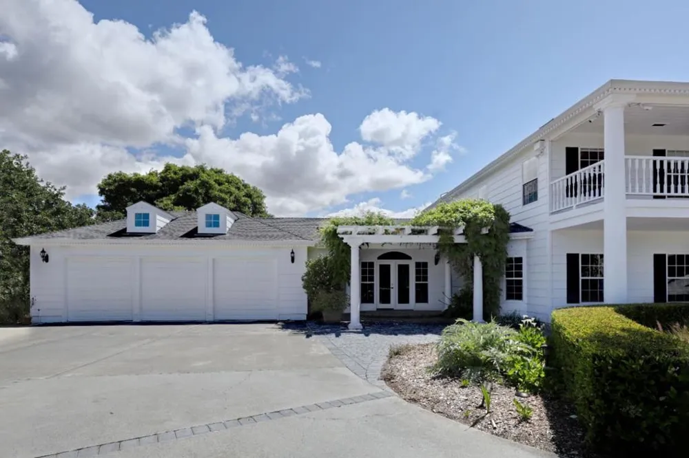 75 Robley Road Salinas, CA 93908