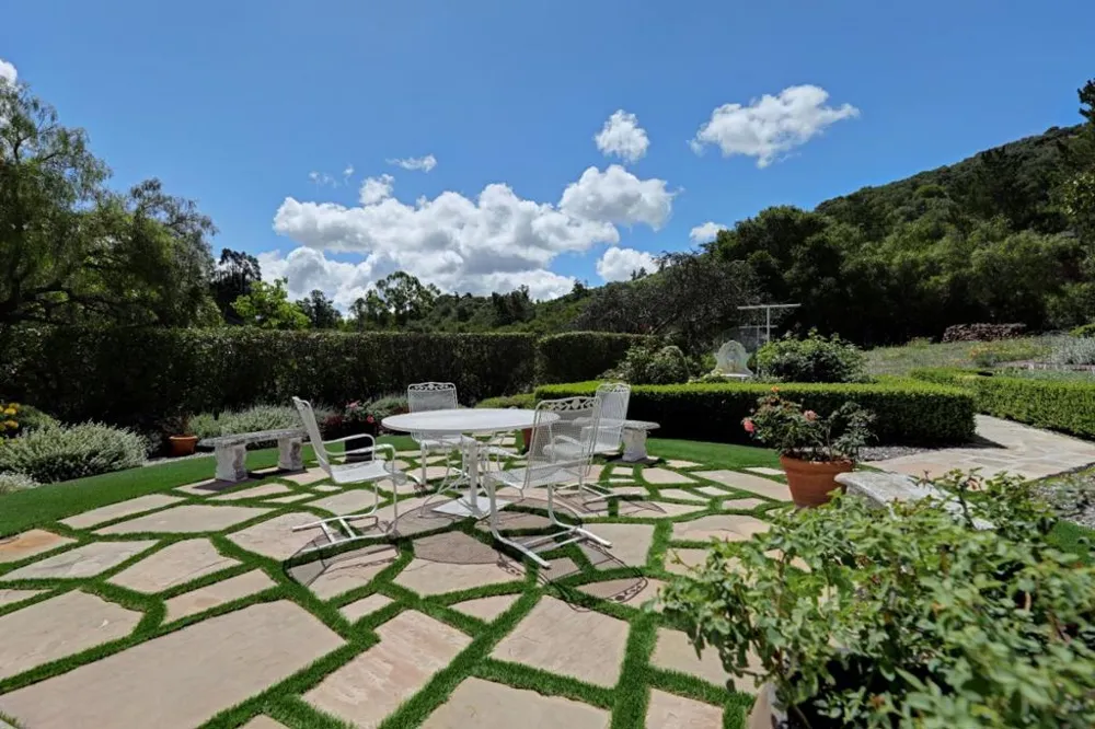 75 Robley Road Salinas, CA 93908