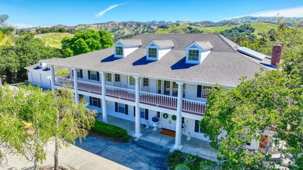 75 Robley Road Salinas, CA 93908