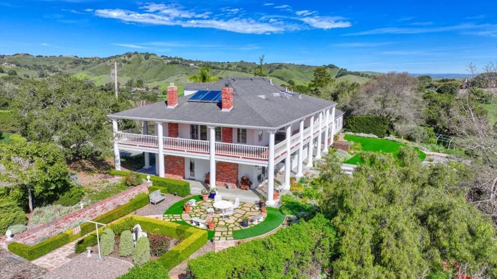 75 Robley Road Salinas, CA 93908