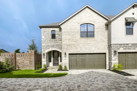 3237 Vaquero Lane