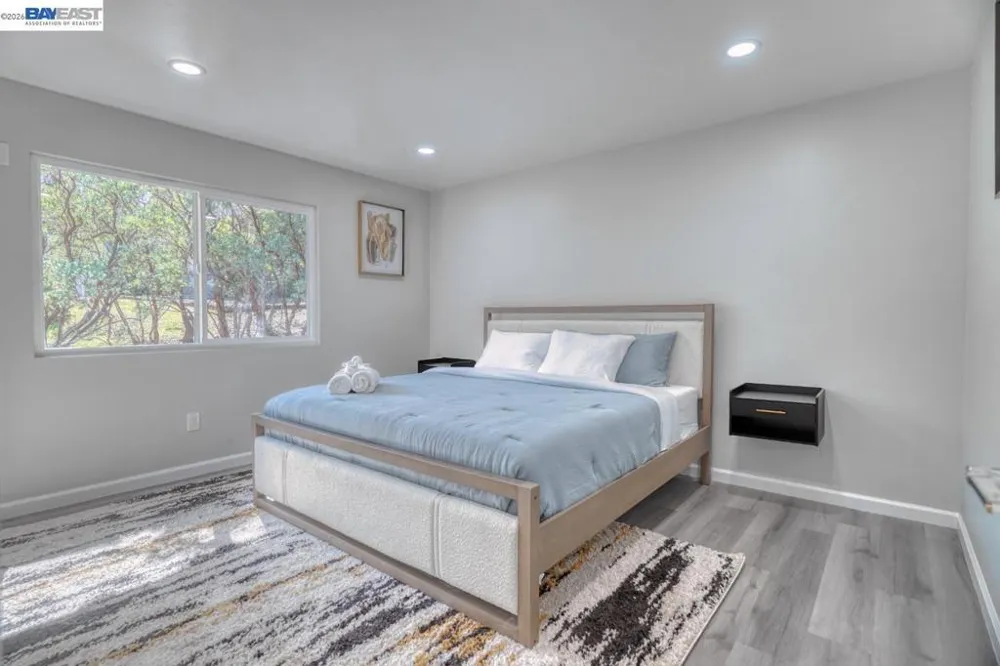12017 Hillhurst Cir Groveland, CA 95321
