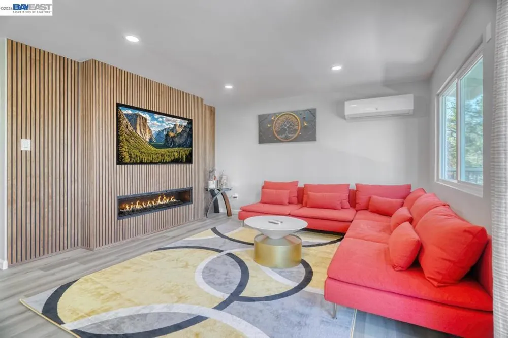 12017 Hillhurst Cir Groveland, CA 95321
