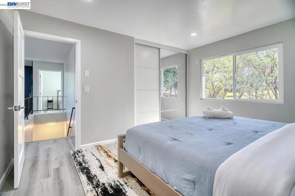 12017 Hillhurst Cir Groveland, CA 95321