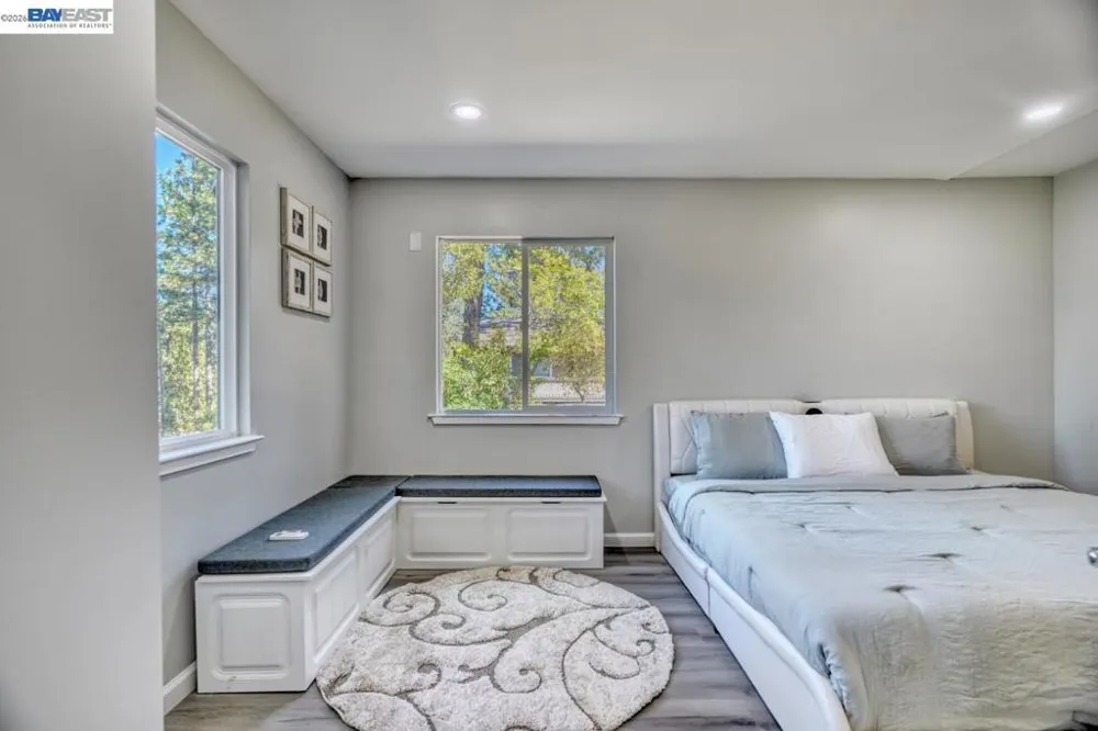 12017 Hillhurst Cir Groveland, CA 95321